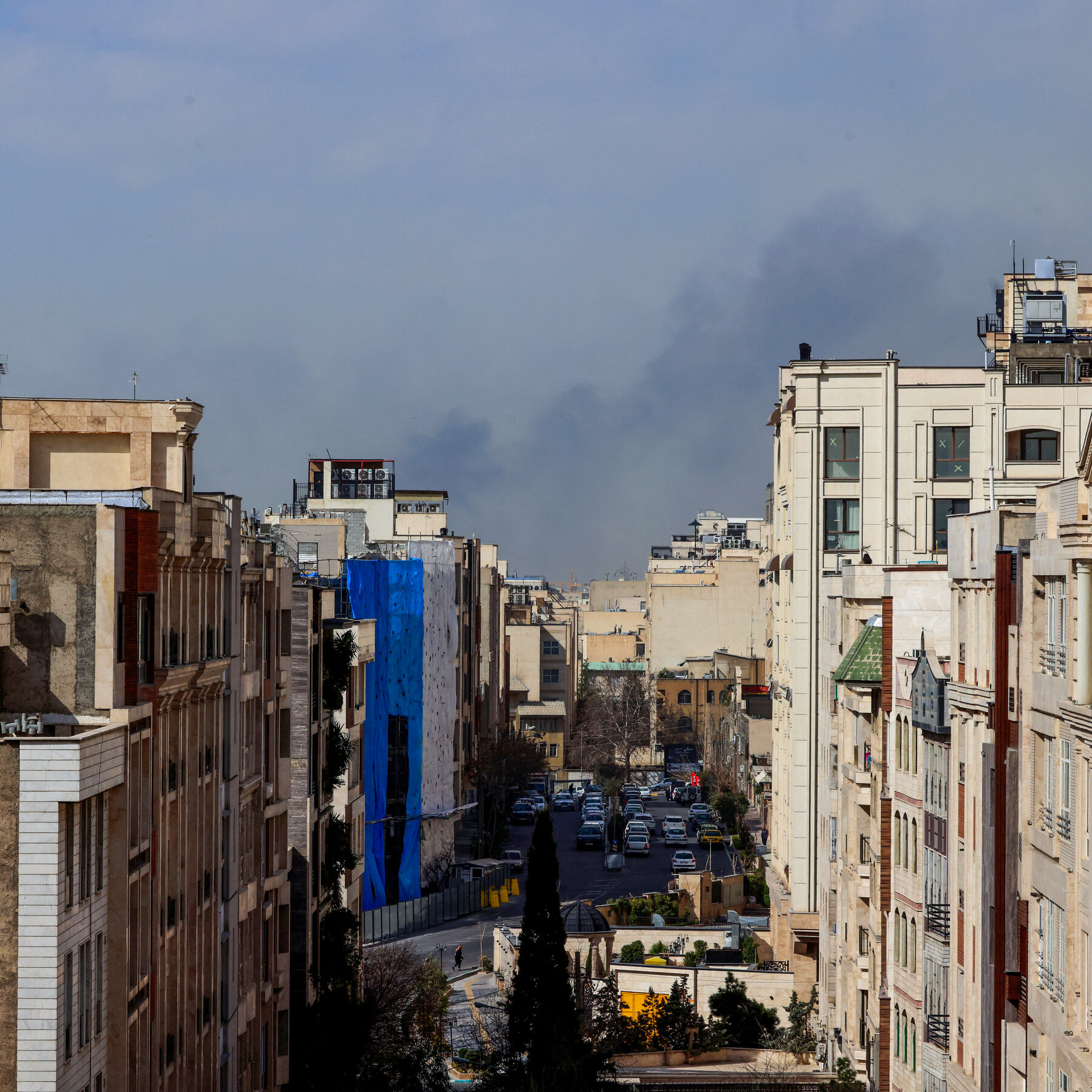 Ledakan terjadi di langit Tehran saat ketegangan antara Amerika Serikat dan Iran memuncak akibat serangan besar.