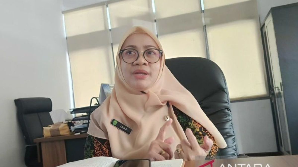 Aktivitas pengolahan produk perikanan di salah satu sentra industri kelautan di Kalimantan Timur, mendukung visi hilirisasi DKP Kaltim.