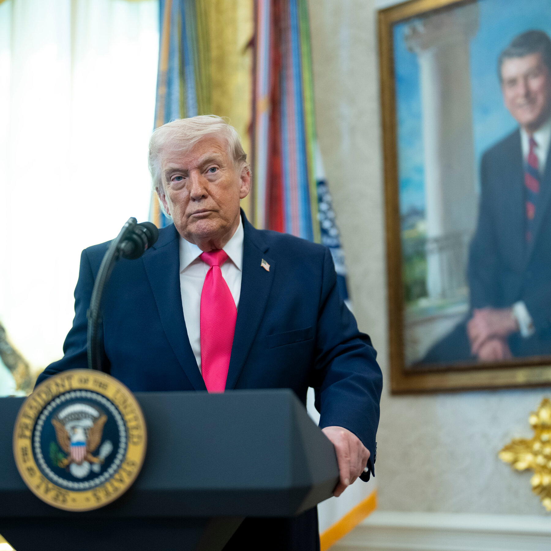 00int-Trump-Iran-Talks-hmjp-mediumSquareAt3X