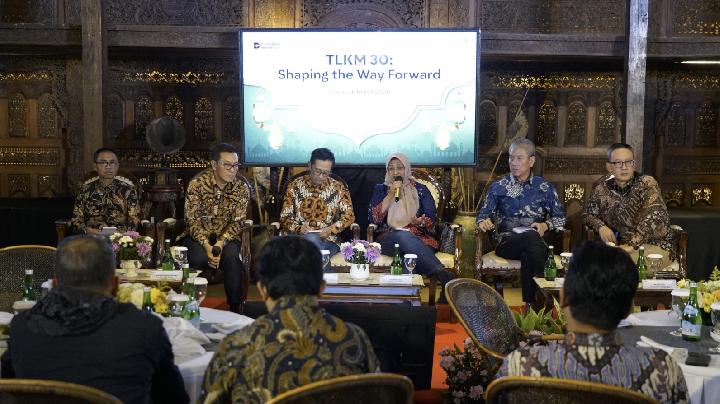 Direksi Telkom Indonesia berkomitmen memperkuat fundamental bisnis melalui strategi TLKM 30 untuk meningkatkan valuasi perusahaan.