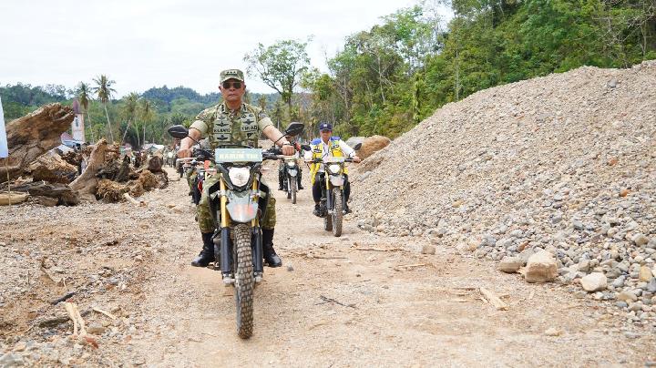 Wakasatgas I PRR memimpin rapat koordinasi di Tapanuli Tengah, fokus pada percepatan pemulihan pascabanjir dan penanganan optimal bagi masyarakat terdampak.