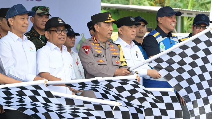 Menteri Perhubungan Dudy Purwagandhi saat menyampaikan imbauan terkait pemanfaatan Work From Anywhere untuk arus balik Lebaran 2026.