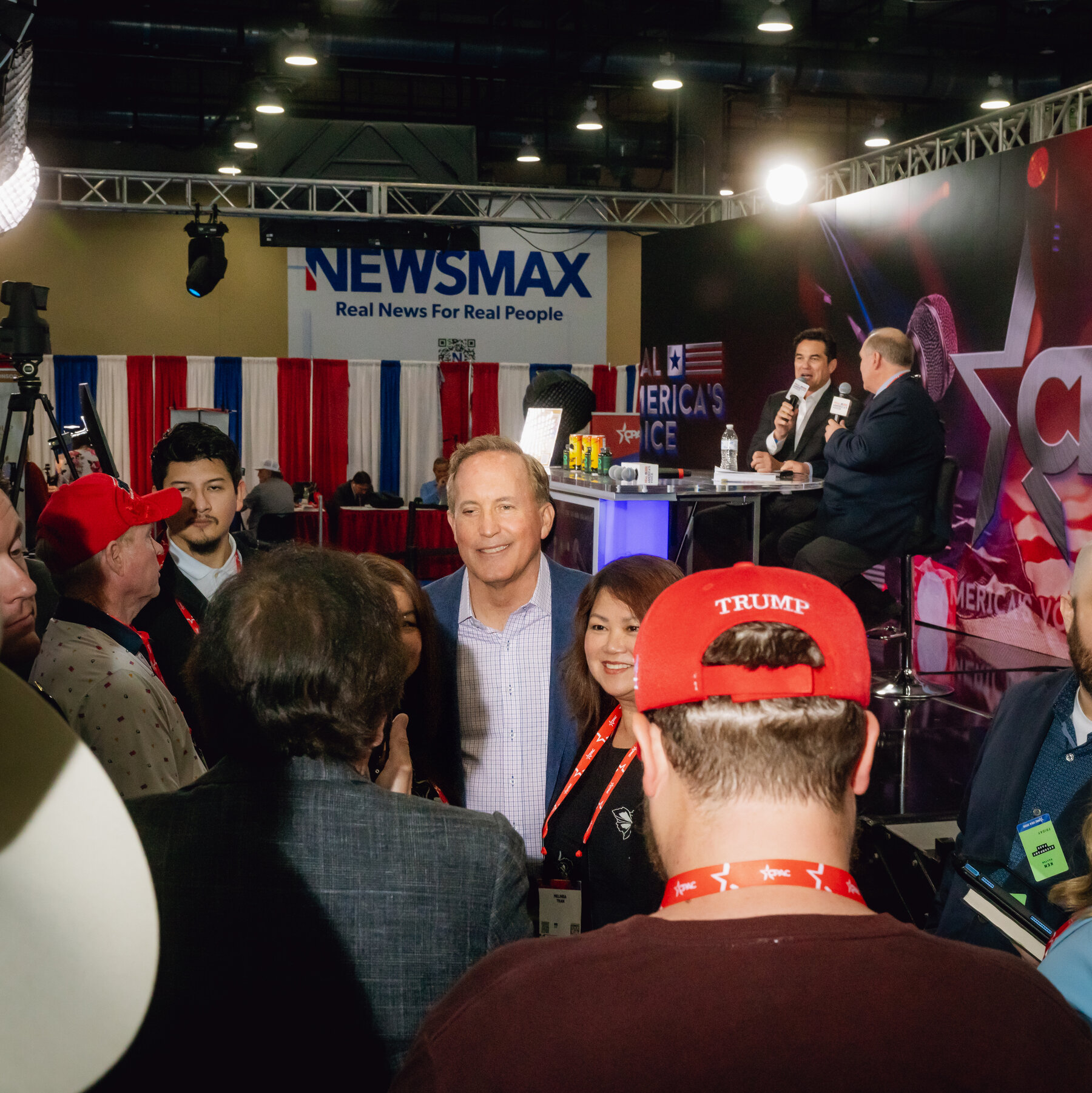 Para peserta Konferensi Aksi Politik Konservatif (CPAC) di Texas memberikan reaksi terhadap politisi yang hadir dan tidak hadir, menunjukkan sentimen ideologis yang kuat di dalam Partai Republik.