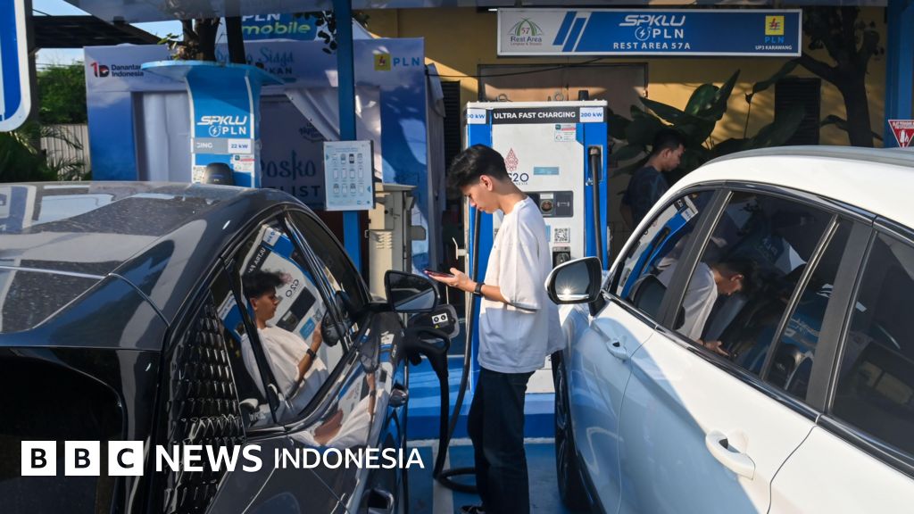 Presiden terpilih Prabowo Subianto menyampaikan gagasannya tentang transformasi kendaraan nasional menuju era listrik di tengah tantangan energi global dan komitmen hijau Indonesia.