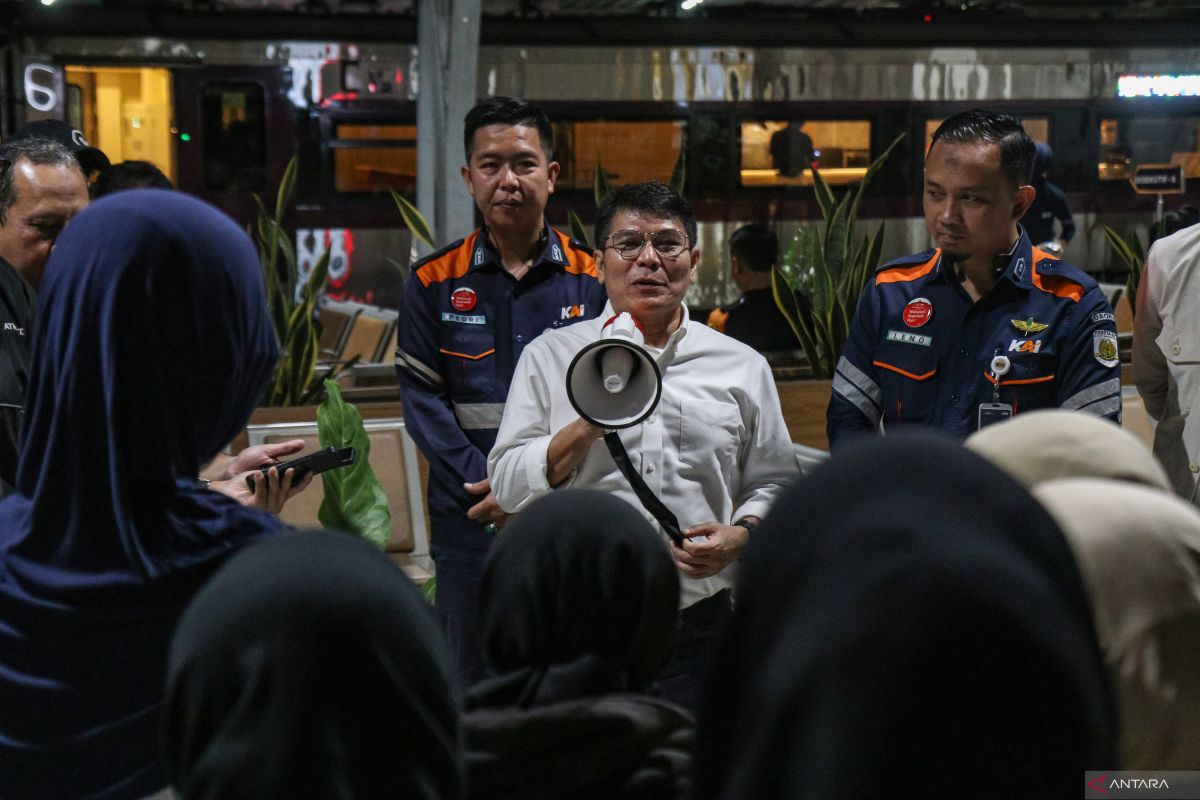 Direktur Utama Kantor Berita ANTARA, Benny Siga Butarbutar, menyampaikan permohonan maaf kepada publik dan Mensesneg terkait kekeliruan pemberitaan.