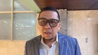 Wakil Ketua Umum Partai Golkar, Ahmad Doli Kurnia Tandjung, menyoroti urgensi pelayanan publik terkait usulan WFH PNS.