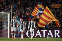 Pemain Newcastle United menunjukkan kekecewaan setelah dibantai Barcelona 7-2 di leg kedua 16 besar Liga Champions, menandai berakhirnya perjalanan mereka di kompetisi elite Eropa.