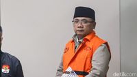 Mantan Menteri Agama Yaqut Cholil Qoumas saat menjalani proses di Gedung Merah Putih Komisi Pemberantasan Korupsi (KPK) setelah resmi ditahan terkait kasus dugaan korupsi kuota haji.
