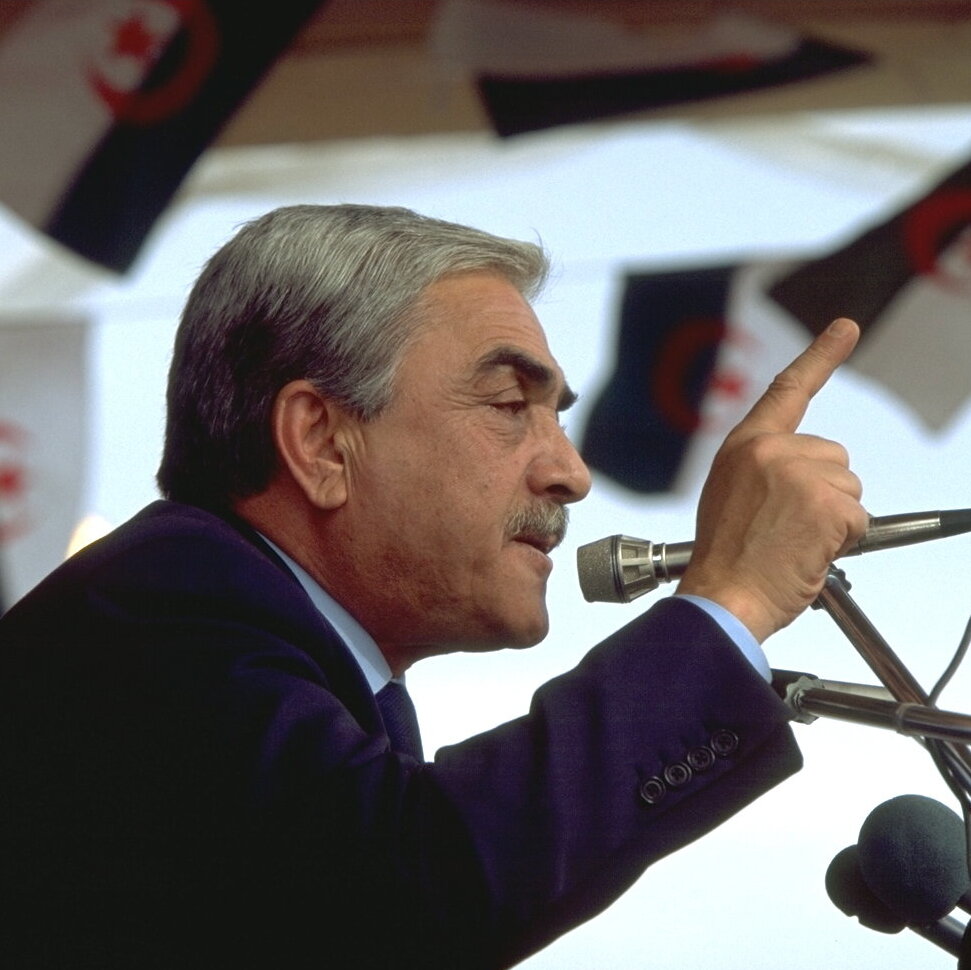 Mantan Presiden Aljazair Liamine Zeroual saat menjabat, memimpin negara di puncak Perang Saudara yang berdarah dari tahun 1994 hingga 1999.