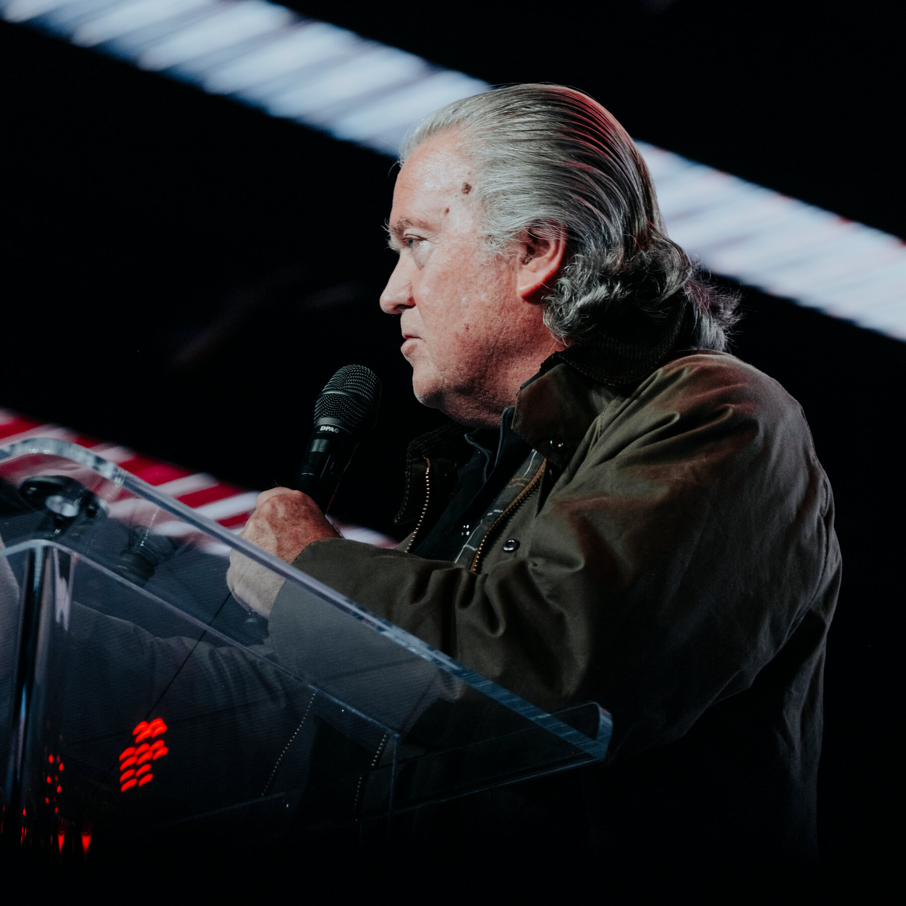 Stephen K. Bannon, mantan penasihat Presiden Trump, menghadapi babak baru dalam proses hukumnya terkait penghinaan Kongres.