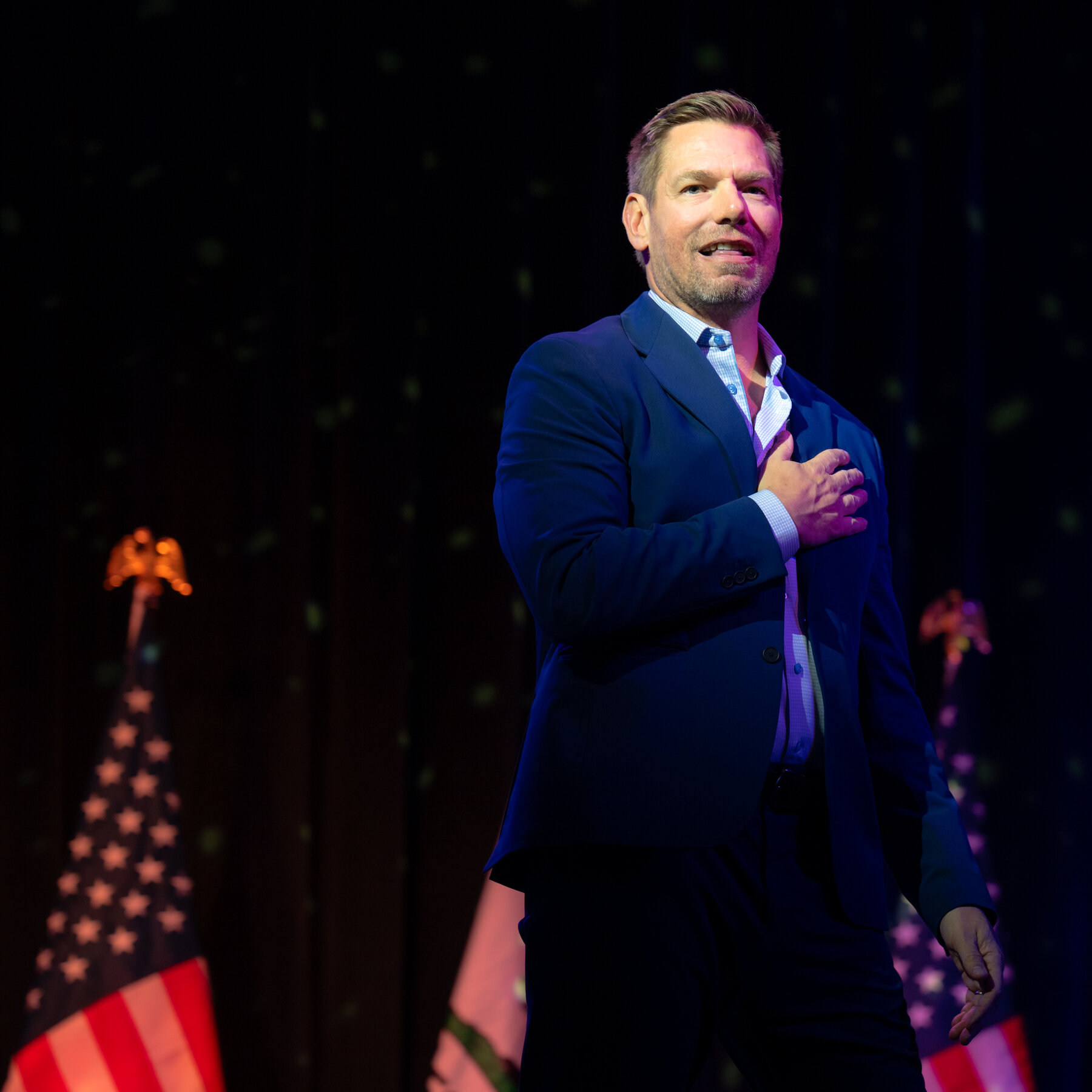 Anggota DPR Eric Swalwell menghadapi tekanan serius untuk mundur dari Pilkada California menyusul tuduhan pelecehan seksual.