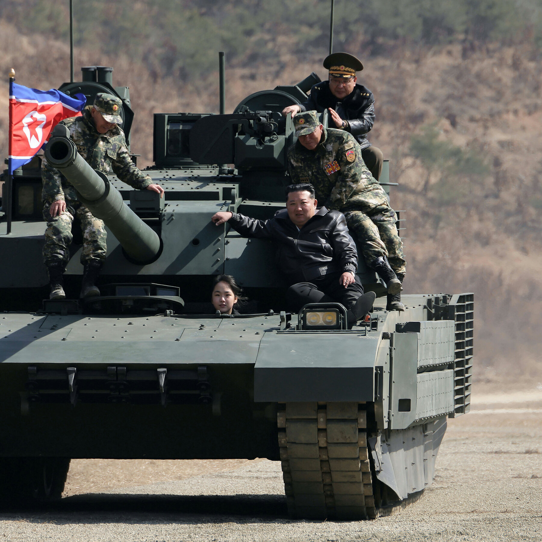 07int-nkorea-tank-bfzc-mediumSquareAt3X