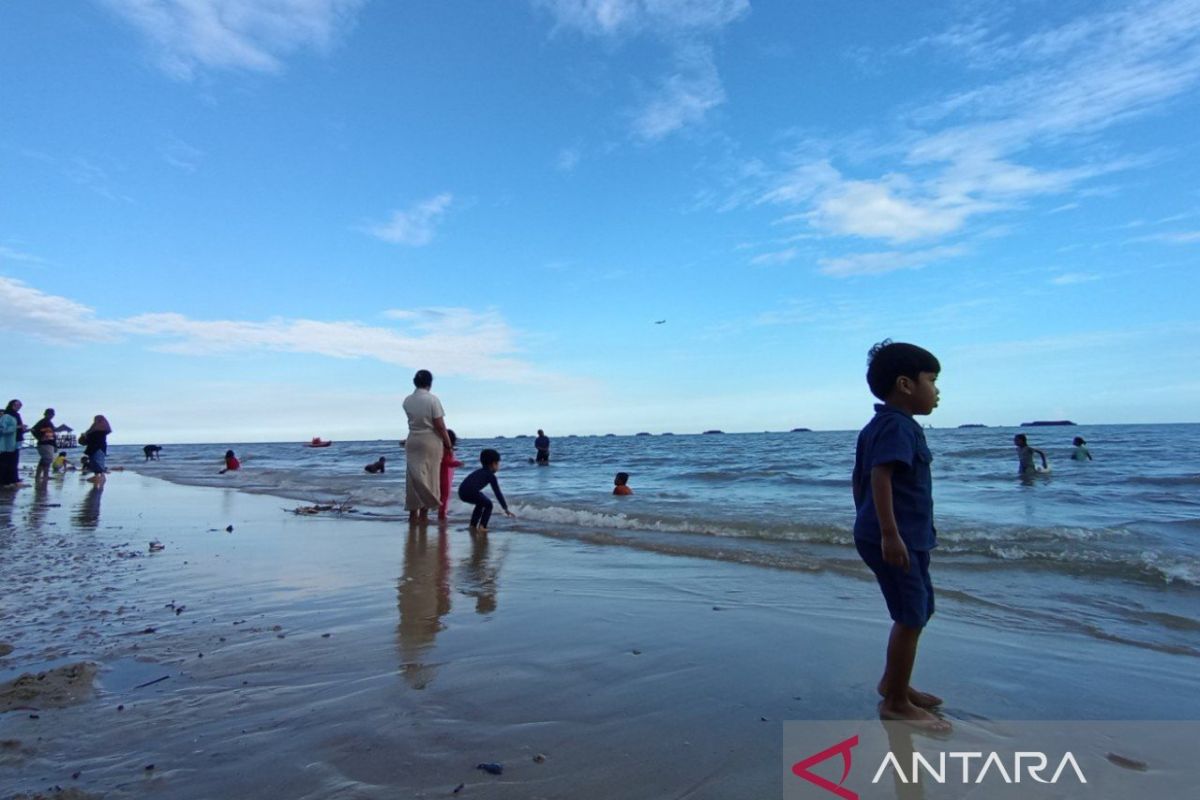 Tangkapan layar peta zona pasang laut BMKG di wilayah pesisir yang rentan terhadap kenaikan muka air laut ekstrem, menunjukkan area potensi dampak pada budidaya perikanan.