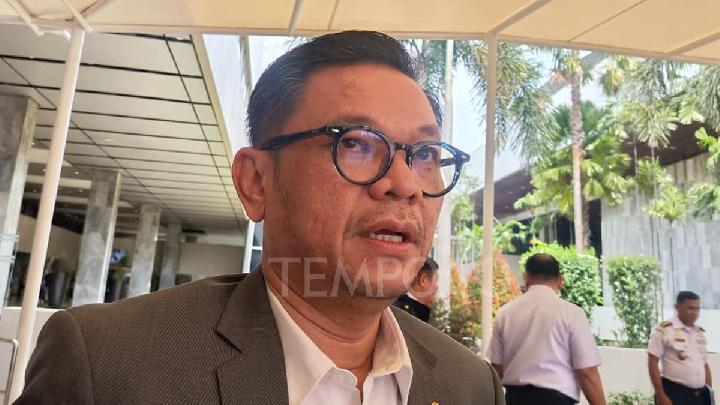 Ketua DPRD dari berbagai daerah mengikuti retret intensif yang diselenggarakan Lemhanas di Akmil Magelang, bertujuan memperkuat spirit kolaborasi lintas sektor dan keberpihakan pada kepentingan nasional.