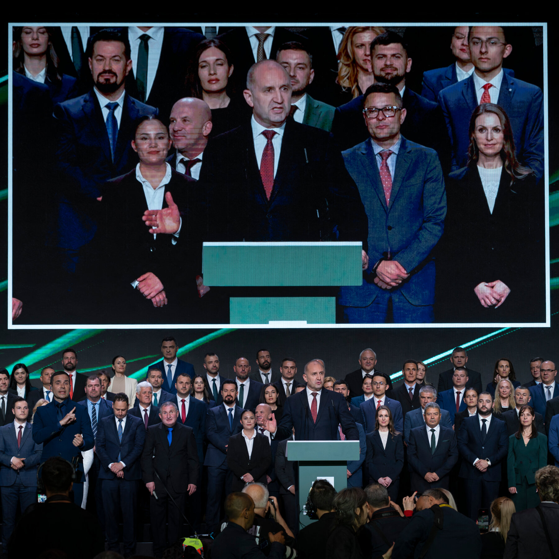 Warga Bulgaria memberikan suara dalam pemilu kedelapan dalam lima tahun, mencerminkan krisis politik yang berkepanjangan dan harapan untuk stabilitas.