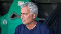 Guti Hernandez, legenda Real Madrid, menyuarakan keraguannya terhadap potensi kembalinya Jose Mourinho sebagai pelatih Los Blancos.