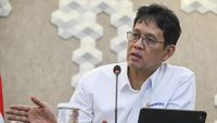 Menteri Keuangan Purbaya Yudhi Sadewa saat memberikan keterangan pers. Isu internal terkait kepemimpinannya menjadi perhatian.