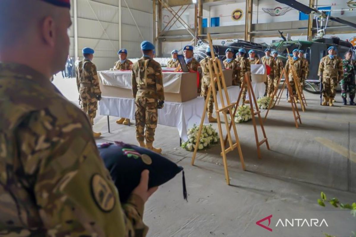 Pasukan perdamaian Kontingen Garuda UNIFIL saat bertugas di Lebanon Selatan, area rawan konflik yang menuntut kewaspadaan tinggi.