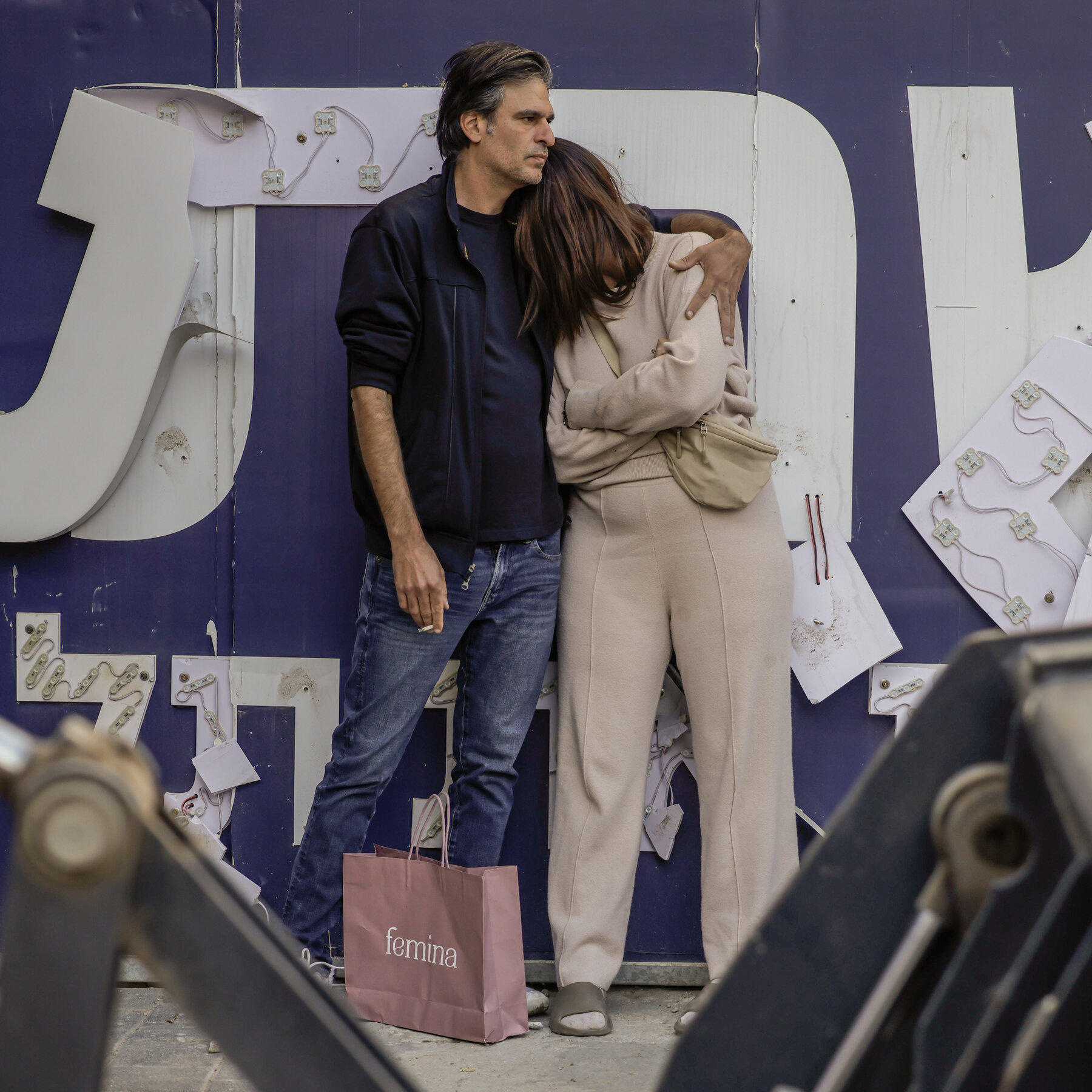 Warga Israel di tengah ketegangan regional, menghadapi dilema antara dukungan tindakan militer dan keraguan atas solusi keamanan jangka panjang.