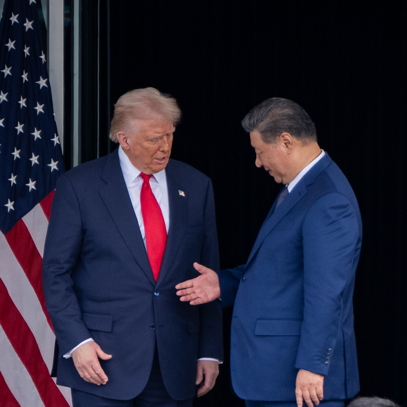 Presiden AS Donald Trump dan Presiden Tiongkok Xi Jinping dalam pertemuan sebelumnya, yang selalu dinanti dengan kekhawatiran oleh negara-negara di Asia terkait dampaknya terhadap keamanan dan ekonomi regional.