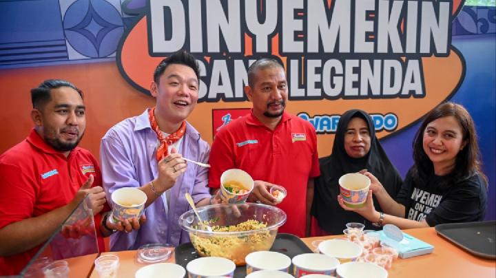 Indomie dan Warmindo Bu Siti berkolaborasi meluncurkan Mi Nyemek Ala Jogja Rasa Rendang, perpaduan kearifan lokal dengan inovasi rasa global. (Dok. Indomie)