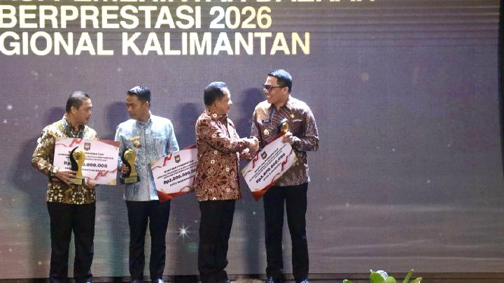 Wali Kota Andi Harun menyampaikan visi strategis peningkatan PAD dan pengendalian inflasi untuk kemajuan daerah.