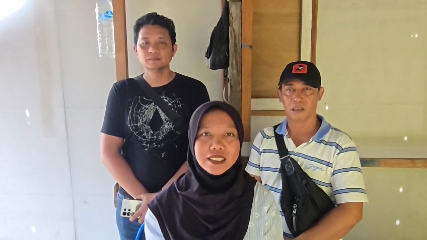 Kapolda Kaltim Irjen Pol Endar Priantoro (kanan) bersama jajarannya, menunjukkan komitmen kuat dalam pemberantasan narkoba di wilayah Kalimantan Timur, termasuk pengungkapan kasus di Gang Kedondong, Samarinda.