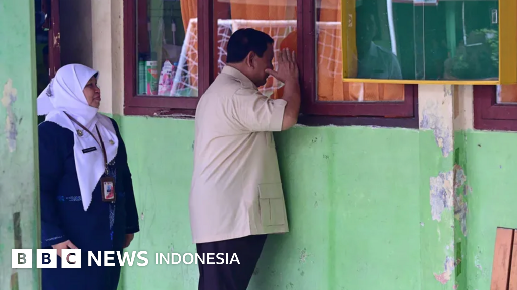 Presiden Prabowo Subianto saat menyampaikan pidato di rapat paripurna DPR RI, momen yang memicu kesalahpahaman tentang kenaikan gaji guru.
