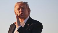 Presiden AS Donald Trump saat memberikan pernyataan mengenai hubungan diplomatik Amerika Serikat dan Iran di tengah ketegangan regional.