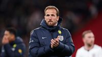 Harry Kane, striker Bayern Munich, menyaksikan laga Liga Champions dan memberikan prediksinya.