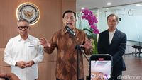 Luhut Binsar Pandjaitan saat menyampaikan pandangannya mengenai reformasi birokrasi dan ekonomi di Indonesia.