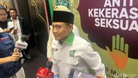 Ketua Umum PKB Muhaimin Iskandar (Cak Imin) menyampaikan pidato pada Temu Nasional Pesantren yang diselenggarakan PKB, menyerukan pencegahan kekerasan seksual.