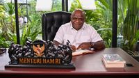 Menteri Hukum dan Hak Asasi Manusia Natalius Pigai menyampaikan pernyataan penting terkait status dan perlindungan aktivis hak asasi manusia.