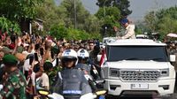 Konsep desain mobil kepresidenan yang diminta oleh Prabowo Subianto kepada PT Pindad, bertujuan untuk meningkatkan interaksi langsung dengan masyarakat melalui fitur kaca transparan dan tanpa beranjak dari kursi.