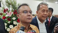 Wakil Ketua DPR Sufmi Dasco Ahmad saat menyampaikan pernyataan mengenai apresiasi Prabowo Subianto kepada PDIP.
