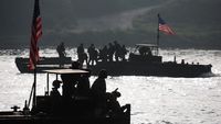 Ilustrasi: Kapal patroli Angkatan Laut AS melakukan misi pengawasan di perairan internasional, seperti yang sering terjadi dalam operasi anti-narkotika. (Sumber: US Navy)