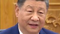 Presiden China Xi Jinping dan mantan Presiden AS Donald Trump dalam pertemuan bilateral sebelumnya. Seruan Xi menekankan perlunya kedua negara untuk berkolaborasi sebagai mitra, bukan musuh. (Foto: Xinhua/AP)