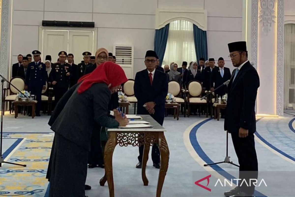 Gubernur Kalimantan Timur Rudy Mas'ud saat mengumumkan kebijakan rekrutmen ASN dari luar daerah untuk mengisi jabatan strategis di Pemprov.