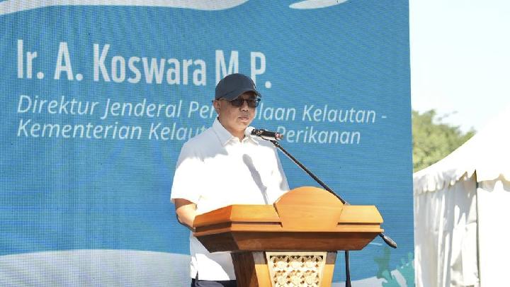 Menteri Kelautan dan Perikanan (ilustrasi) dalam sebuah kegiatan membahas strategi konservasi laut, menegaskan komitmen KKP memperkuat kolaborasi demi keberlanjutan ekosistem bahari Indonesia.