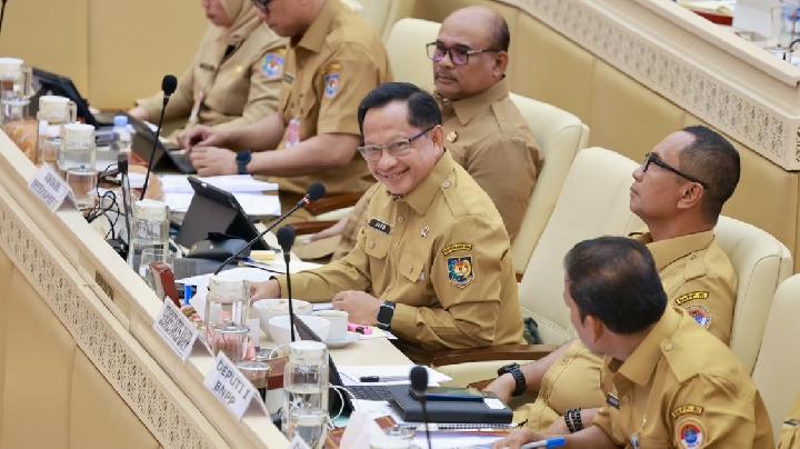 Mendagri Tito Karnavian saat menyampaikan arahan terkait penguatan peran Badan Nasional Pengelola Perbatasan (BNPP) untuk percepatan pembangunan dan keamanan di wilayah terdepan Indonesia.