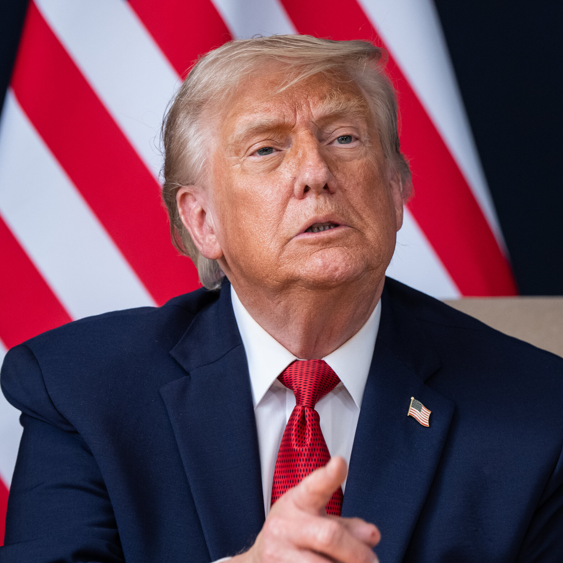 Presiden Donald Trump berbicara di KTT G7 di Biarritz, Prancis, di tengah spekulasi dan ketegangan seputar kebijakan Iran.