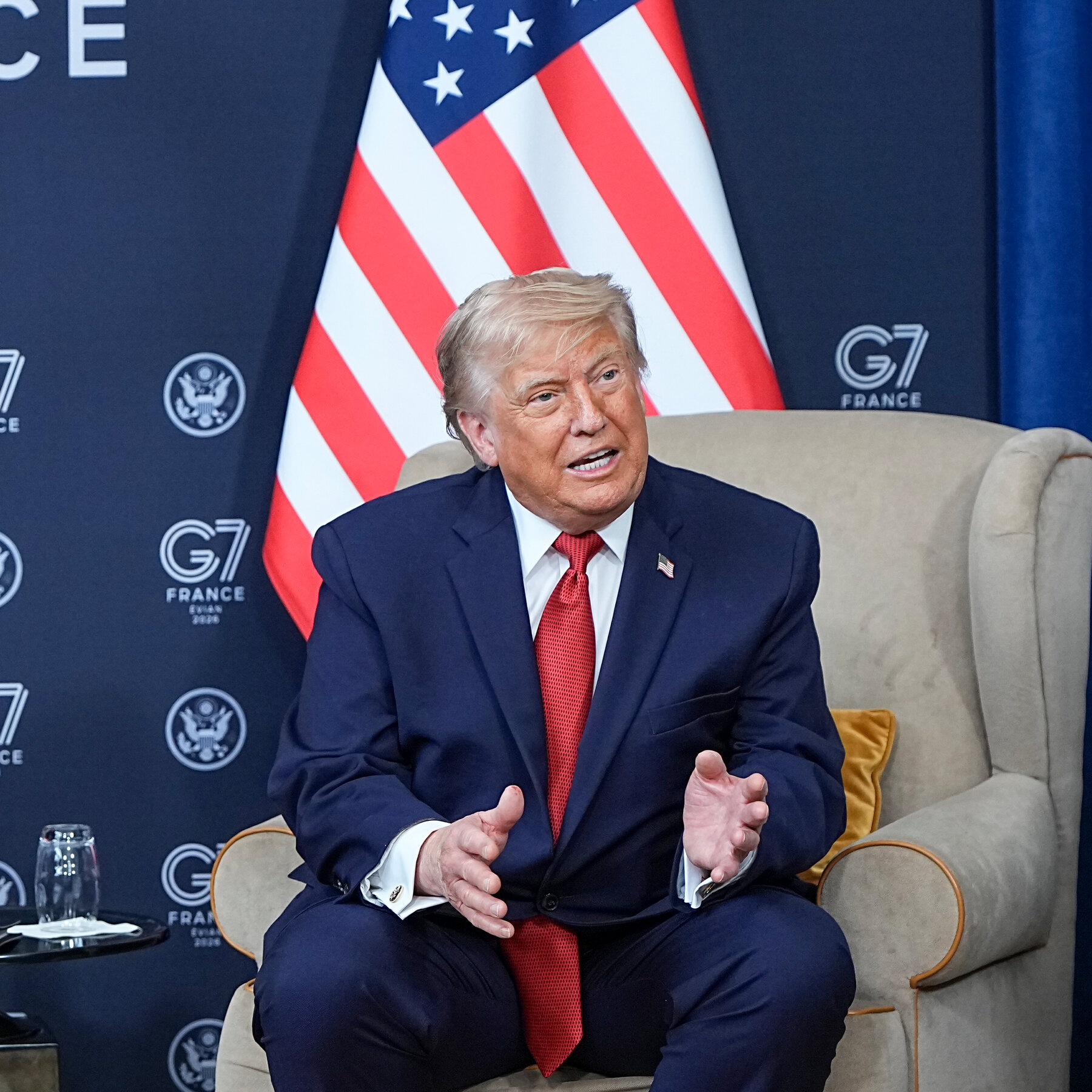 Mantan Presiden Donald Trump saat menyampaikan pidato terkait kebijakan luar negeri AS, termasuk isu nuklir Iran. (Ilustrasi)