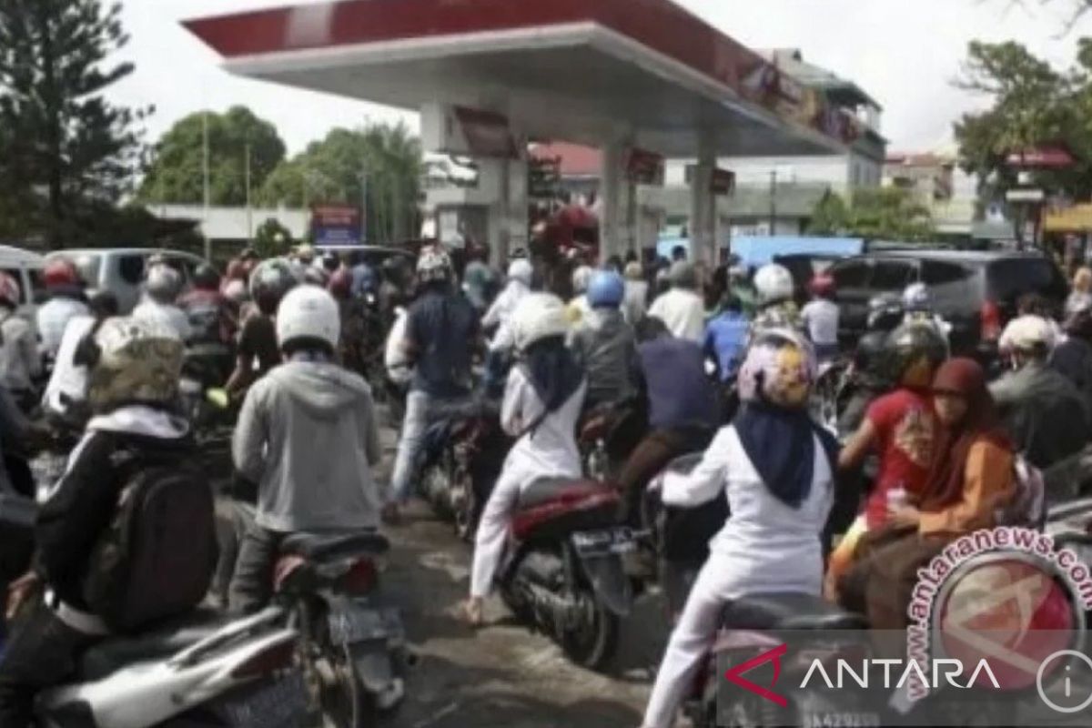Ketua Komisi II DPRD Kota Samarinda, Iswandi, saat menyampaikan desakan kepada pemerintah daerah terkait langkah mitigasi inflasi dampak kenaikan harga BBM.