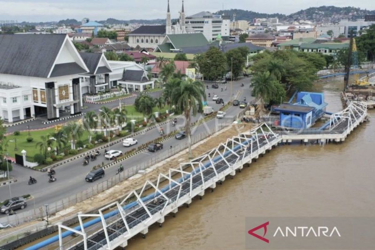 Ilustrasi proyek Teras Samarinda yang direncanakan sebagai ikon kota. Kelanjutan tahap ketiga masih menunggu keputusan anggaran daerah.