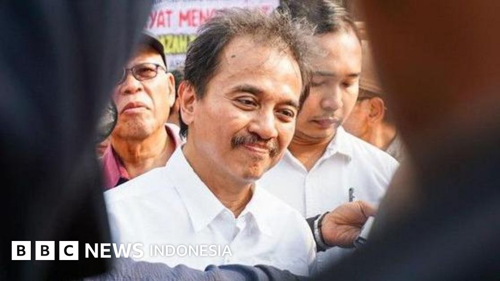 Roy Suryo dan Dokter Tifa, dua figur publik yang kini menjadi tersangka dalam kasus tudingan ijazah palsu Presiden Joko Widodo.