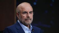 Ketua Parlemen Iran, Mohammad Bagher Ghalibaf, saat menyampaikan pernyataan di Teheran.