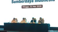 Kapal pengangkut komoditas batu bara dan kelapa sawit siap berlayar, kini dengan regulasi ekspor baru yang melibatkan PT Danantara Sumberdaya Indonesia (DSI).