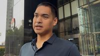 Mantan Menteri Pemuda dan Olahraga, Dito Ariotedjo, saat tiba di Gedung Merah Putih KPK untuk menjalani pemeriksaan terkait kasus dugaan korupsi pengelolaan kuota haji.