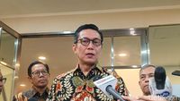Suasana perdagangan saham di Bursa Efek Indonesia. Kinerja emiten disebut tetap solid di tengah gejolak pasar yang fluktuatif.