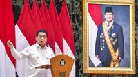 Wamendes Ahmad Riza Patria saat menyampaikan bantahan tegas terkait dugaan keterlibatannya dalam kasus korupsi program Makan Bergizi Gratis.